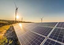 Investimentos em energia renovável impulsionam a economia brasileira por meio de novos projetos, geração de empregos e participação de empresas e instituições no setor energético.